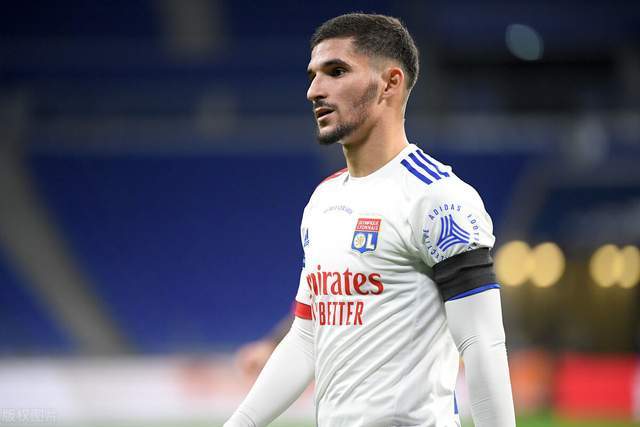 波尔图轻取里昂，贝尔补时绝平法甲的简单介绍