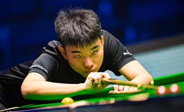 包含战胜强敌！球队轻松晋级获得关注赞许的词条