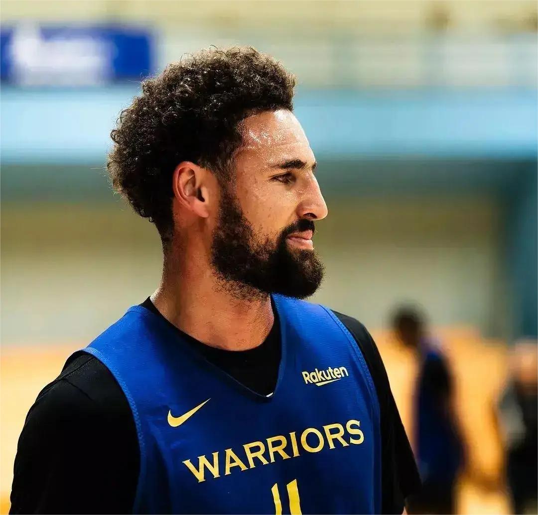 开云平台-包含热刺横扫利物浦,克莱·汤普森操刀奇招英雄翻盘顶尖较量小组赛,锁定晋级资格的词条